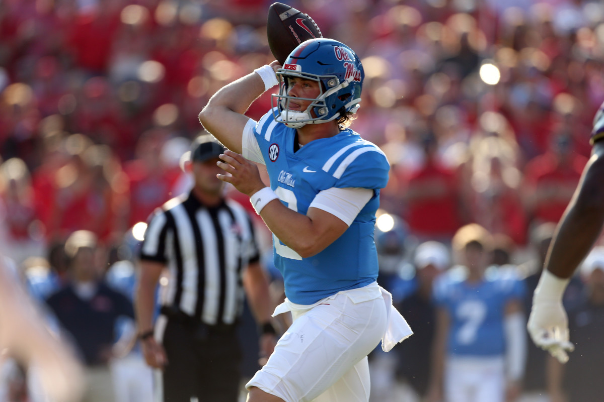 Ole Miss Rebels QB Jaxson Dart.